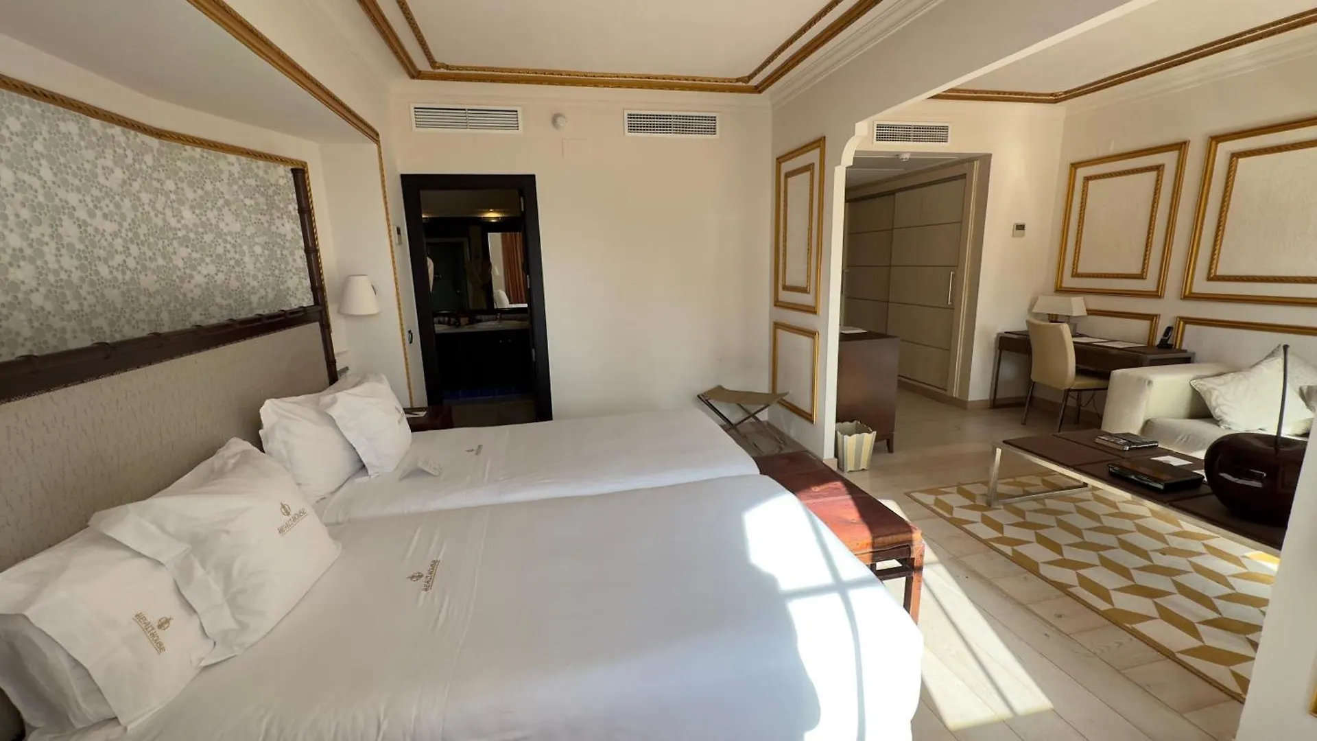 Las Dunas Hotel Health&Spa Estepona 5*,
